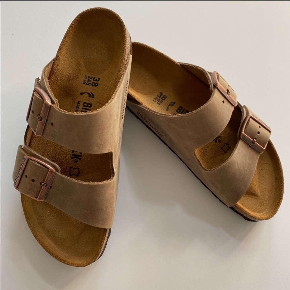 TOBACCO BROWN LEATHER BIRKENSTOCKS